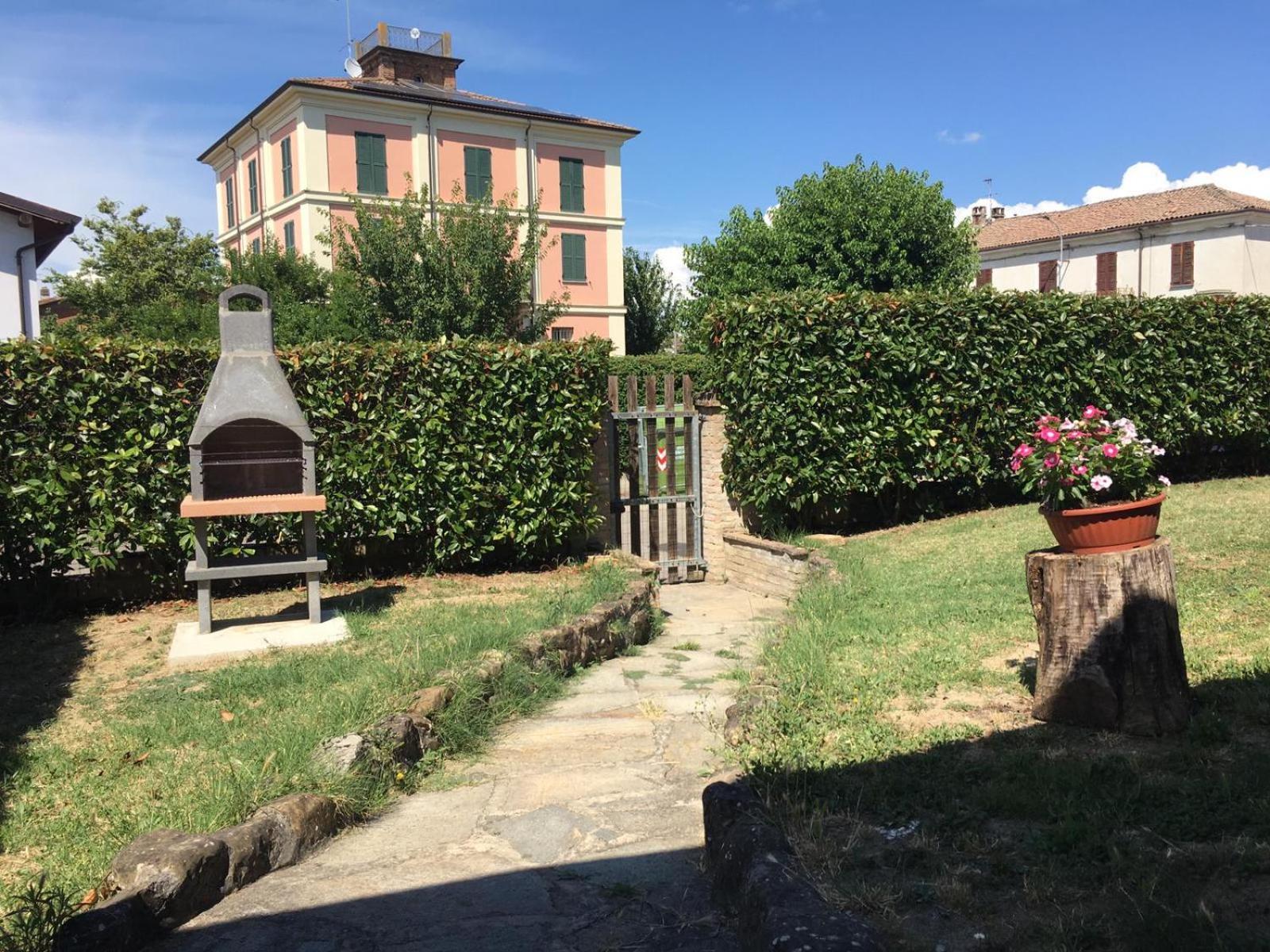 Casa Gatti: Villa Con Giardino Con Accesso Indipendente Rivanazzano Terme Ngoại thất bức ảnh